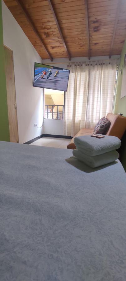 La Casona Hostel Guatapé Kültér fotó
